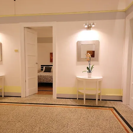 And - - Gæstehus 3*